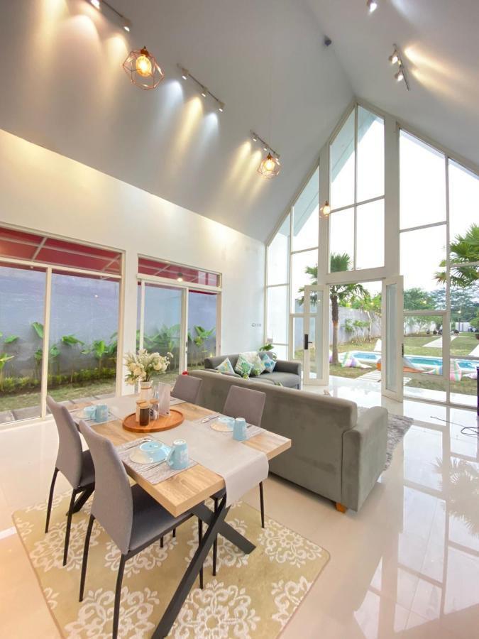 Karabineri Private Pool Jogja Villa Ngaglik Eksteriør billede